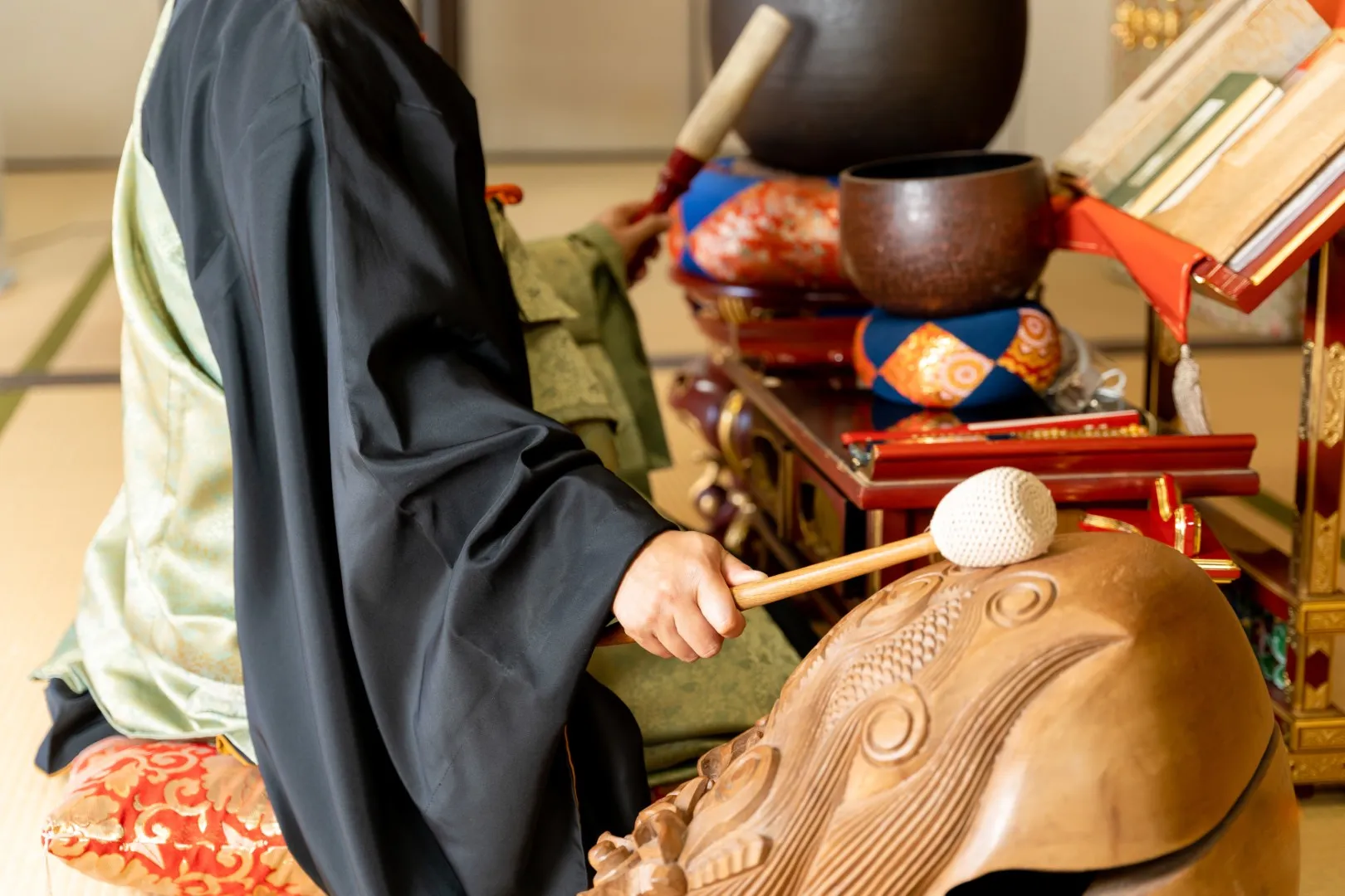 住職（お坊さん）への引き出物の選び方｜お礼の品と表書きのポイント