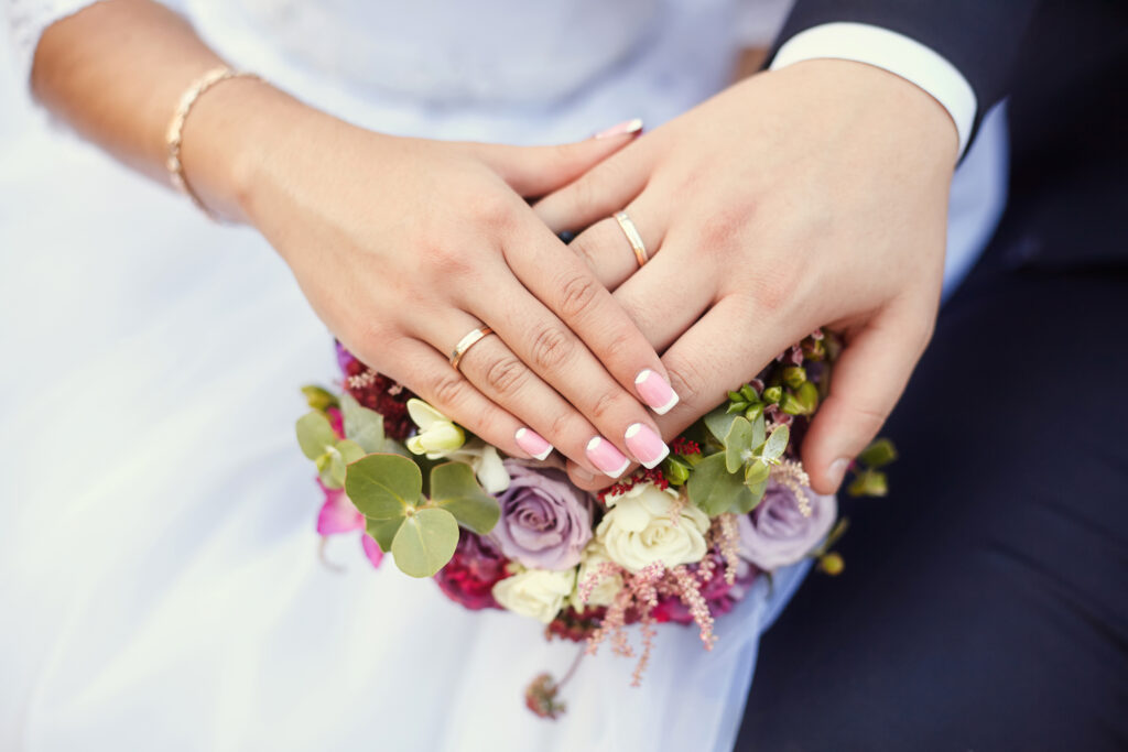 人気の結婚祝いとは?