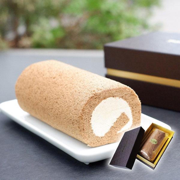 ミカド珈琲 旧軽モカロールケーキ